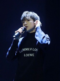 TFBOYS王源的导演老婆