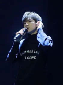 TFBOYS王源的导演老婆