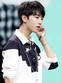 TFBOYS王俊凯之一起看樱花