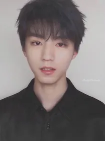 捕捉到一只白莲花