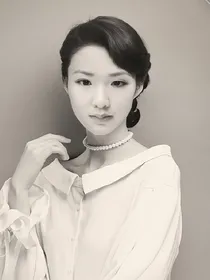 温雯不尔雅