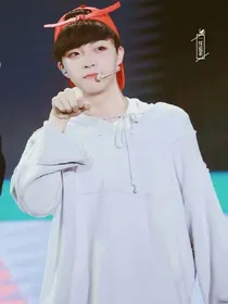 偶像练习生之立夏