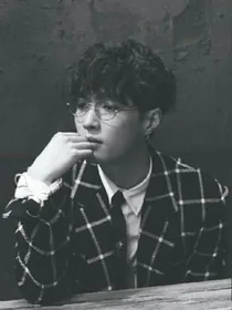 张艺兴：我有个腹黑的学长！