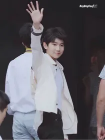 tfboys之三女神复仇飞雨纪