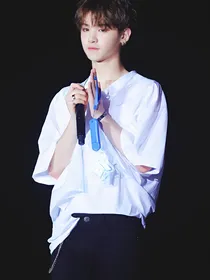 黄明昊：追星族
