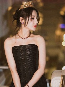 落难女孩的霸道恶魔