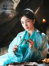 三生如梦三世微醉，十里桃花沉沉飘香