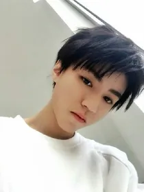 王俊凯:娇妻，使劲宠