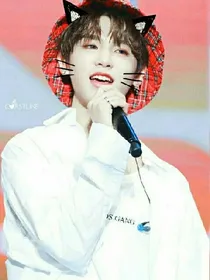 黄明昊:前任不甜