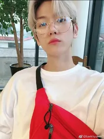 边伯贤：想做你的蜜糖