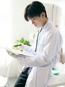 易烊千玺：我的医生老公