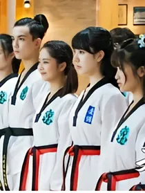 旋风少女之戚百草的复仇计划归来。