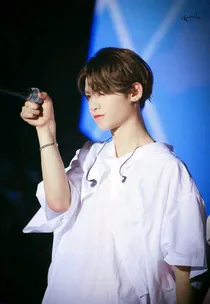 黄明昊：星星美人鱼