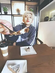 NPC：小姐姐别脸红啊