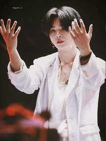 黄明昊！你给我站住