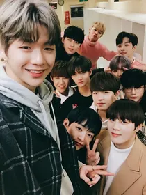 WANNAONE：限定甜蜜