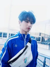 黄明昊:另一个我