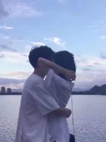 越过寒暖去拥抱你