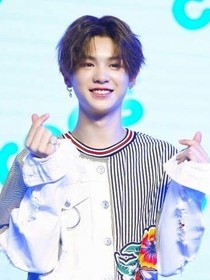 黄明昊的叛逆助理