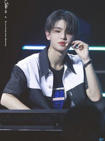 黄明昊.断爱