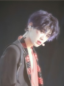 黄明昊:陌路人