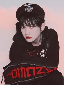 R1SE：有十一个男人在追我？