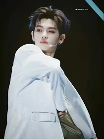 黄明昊：余宸柒是我老婆