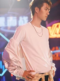 王一博：你是我的梦中情人……
