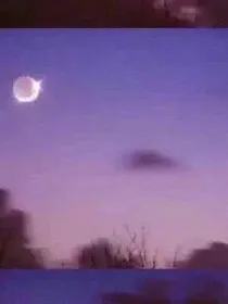 日月星辰，不及你眸间一笑