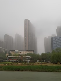 赞恶提