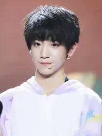 李天泽:姐姐要抱抱