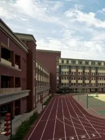 金世安的校园生活