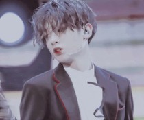 王炸：半生粉墨——d712
