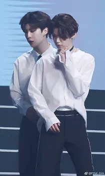 黄明昊：丞丞我爱你