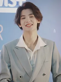 黄明昊:你是我的星河