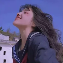 时光隧道里的大头男孩！