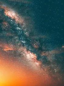 锦衣之下：绎人之夏