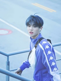 黄明昊：人间值得