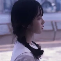 恶魔校草专属甜心：夺吻999次
