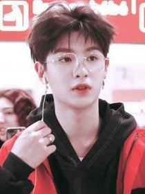 黄明昊：满天星河揽人间