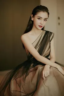 BTS：大明星和小师妹