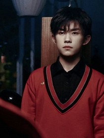 易烊千玺：易总裁的助理