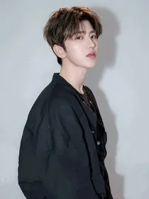 吴宣仪：我的偶像蔡徐坤