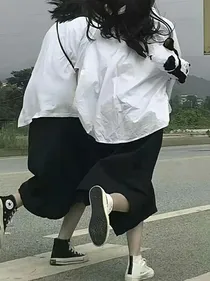 小姐往哪跑？