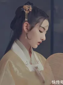 伊人笑回眸