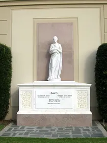 贝蒂戴维斯