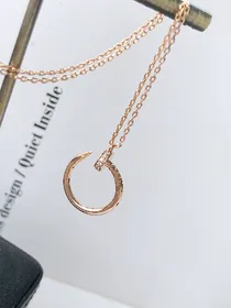 陌言：专业白莲