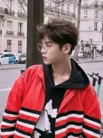 黄明昊：小软糖