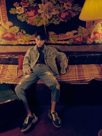 易先生助理-d358