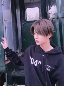 黄明昊 青梅不乖了-d441